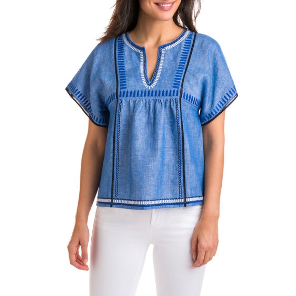 Chambray Vineyard Vines top